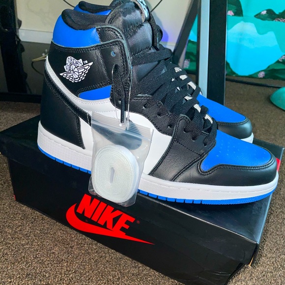 Air Jordan 1 Royal Toe